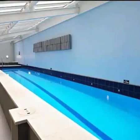 Lovely Bright Apartment With Balcony Pool And Gym Auckland Dış mekan fotoğraf