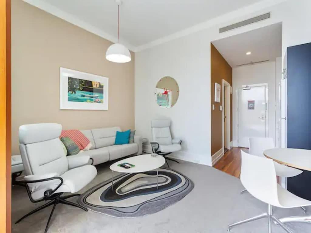 Lovely Bright Apartment With Balcony Pool And Gym Auckland Dış mekan fotoğraf