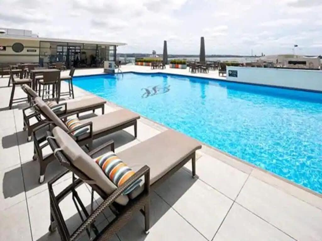 Lovely Bright Apartment With Balcony Pool And Gym Auckland Dış mekan fotoğraf